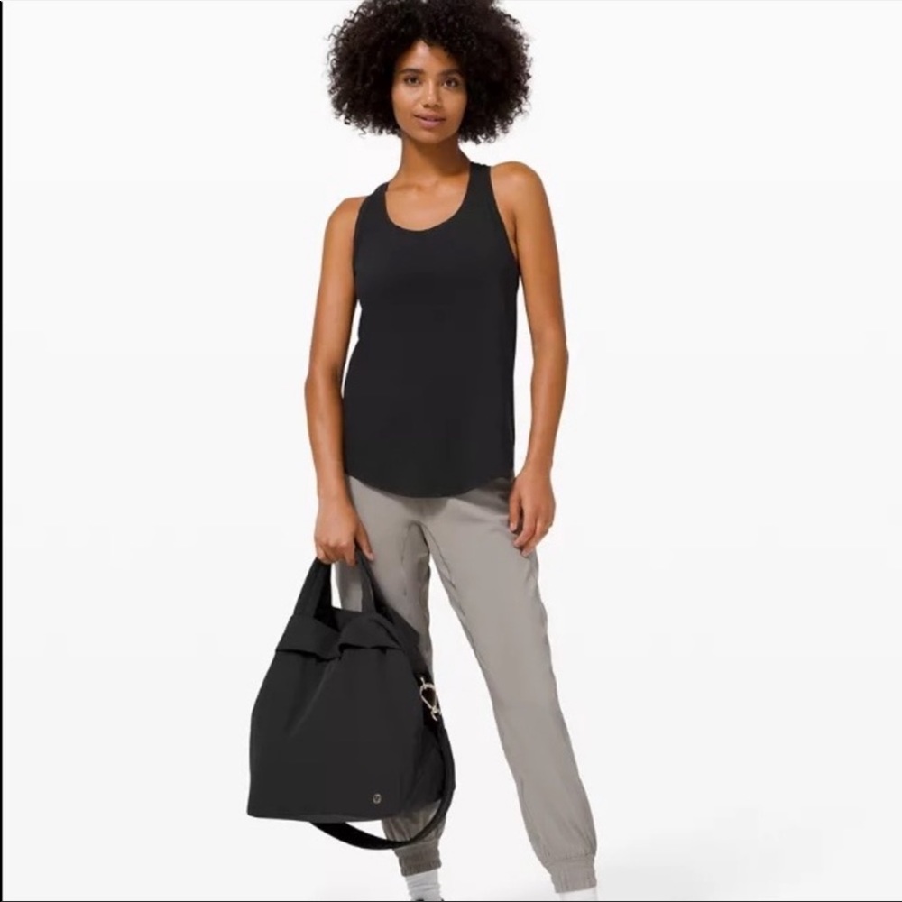 Lululemon On my level bag